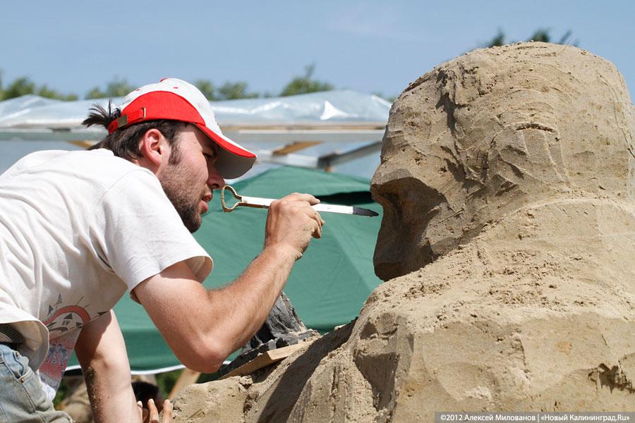 «Замок из песка»: фоторепортаж с фестиваля песчаных скульптур