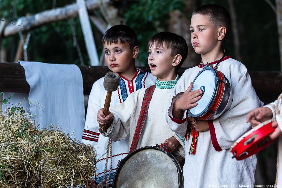 В свете пламени костра: как в Ушкуе отмечали праздник Ивана Купалы (фото)