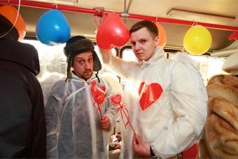 Опрос: меньше половины россиян влюблены в преддверии 14 февраля