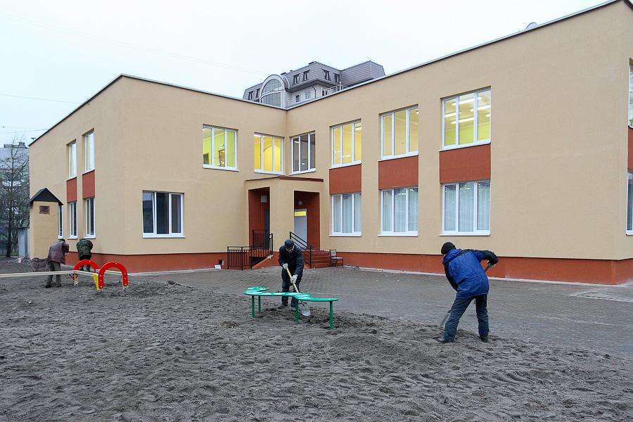 «До завтра не достроим!»: губернатор и мэр собрались открывать неготовые детсады