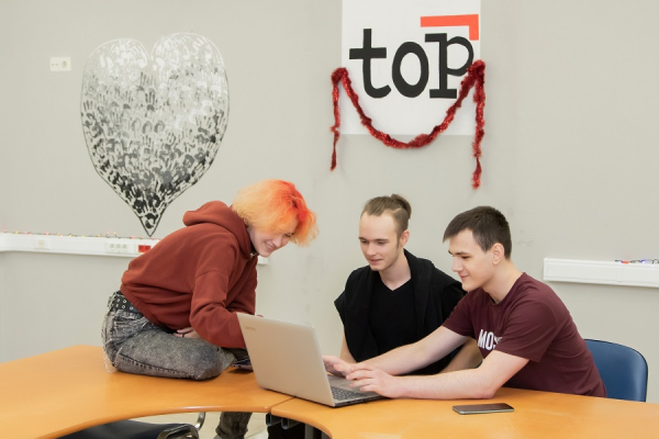 Запускайте будущее: почему IT-колледж — ключ к успеху вашего ребенка