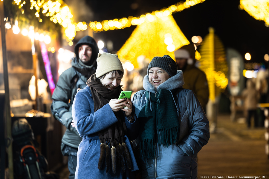 Новогодний вайб на острове Канта: как проходит праздничная ярмарка в Калининграде (фото)