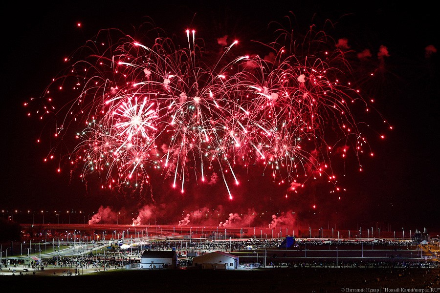Прежние проблемы на новом месте: в Калининграде начался чемпионат фейерверков