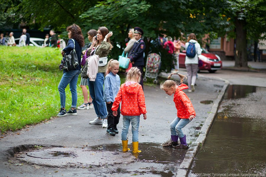 Музыка под балконом: в Калининграде прошёл фестиваль «Когда звучат улицы»