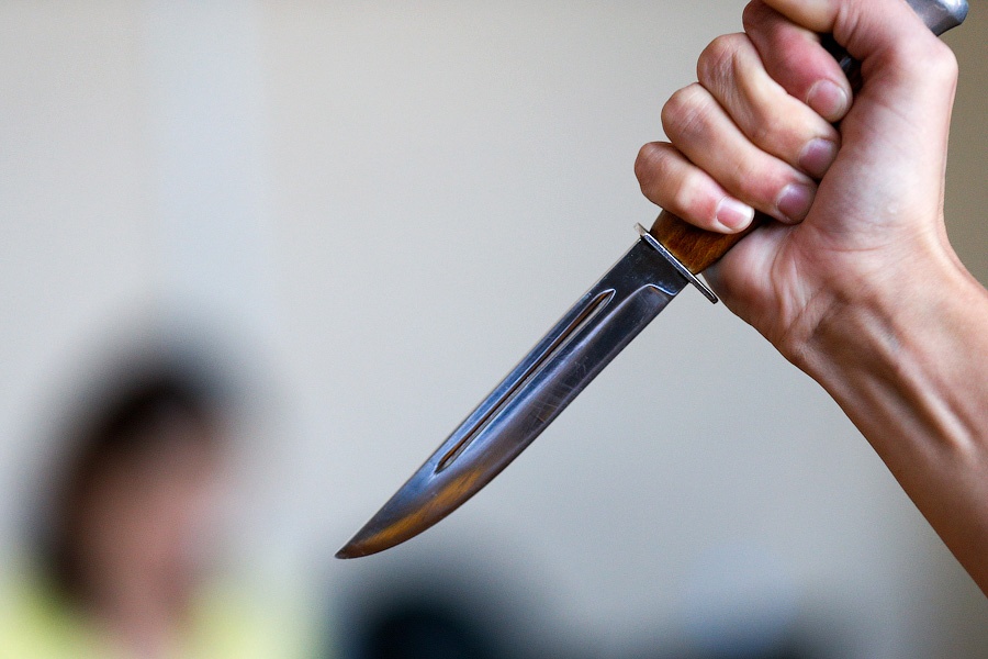 В Сургуте мужчина с ножом ранил 7 человек, ИГ заявляет о причастности
