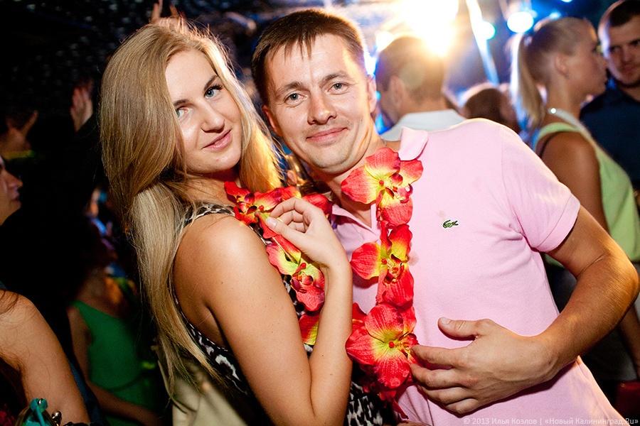 Весело и вкусно: фоторепортаж с выступления «Tasteful House» в клубе «Платинум»
