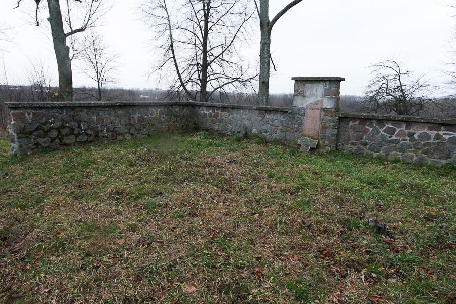 Миллионы в землю: как в области приводят в порядок захоронения Первой мировой