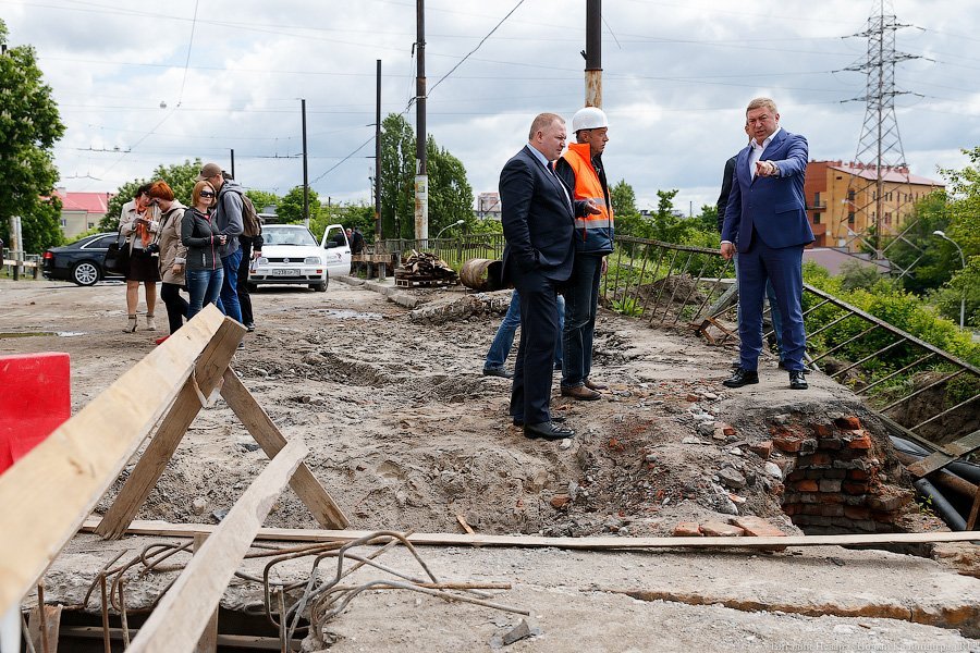 С переменным успехом: мост на Суворова ремонтируется с отставанием (фото)