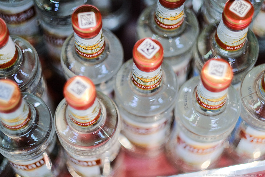 Калининградские полицейские за десять дней изъяли 276 литров водки и 800 литров спирта