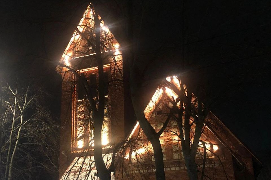 В Приморье подсветили кирху, а в Светлогорске — здание администрации