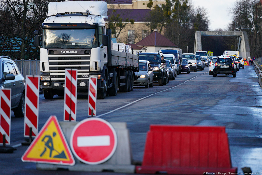 Как одностороннее движение на Вагоностроительной остановило его на других улицах. Фоторепортаж 