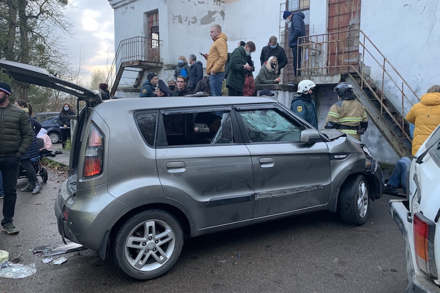 Дело водителя, врезавшегося в толпу в Холмогоровке, передали в СК