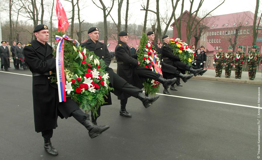 Торжества на мемориале 1200 гвардейцам: фоторепортаж "Нового Калининграда.Ru"