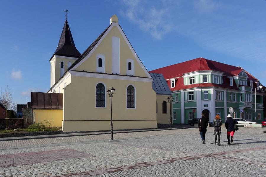Ремонт и голуби: православный храм Святого Иоанна Предтечи в кирхе XVI века