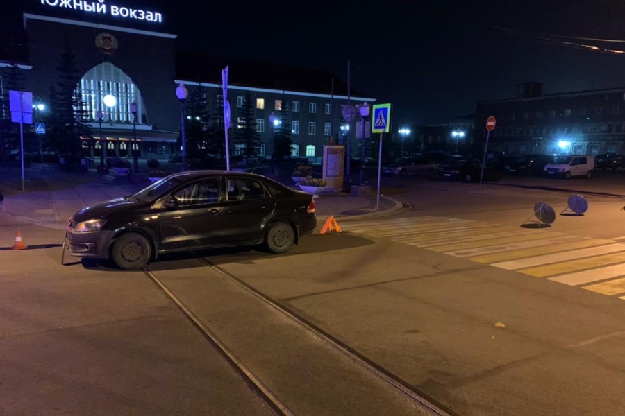 В Калининграде под колеса попали велосипедист и водитель мотороллера