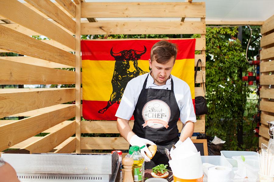 Хлеб насущный: как прошел маркет бургеров в Музее Мирового океана