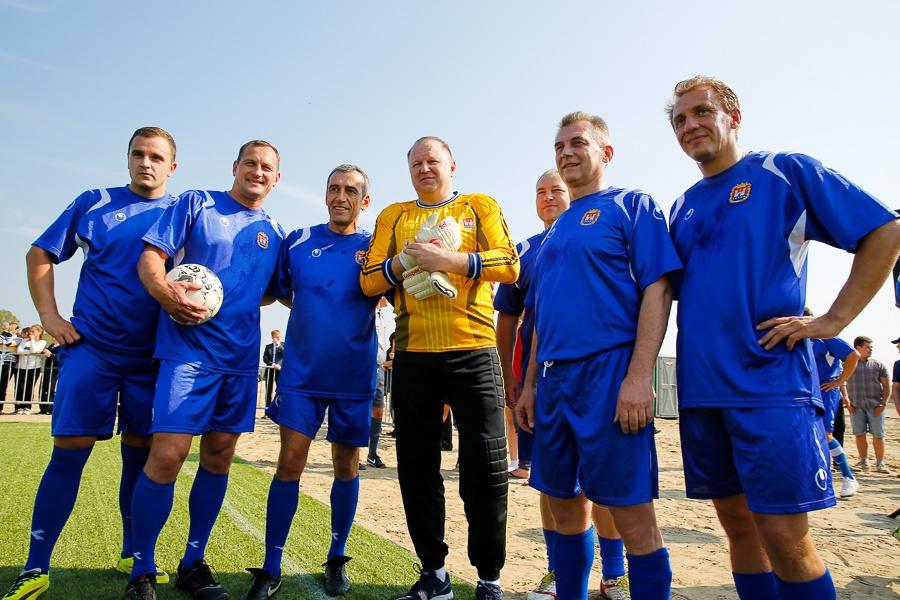 Результат без табло: как Цуканов и Ярошук с блогерами в футбол играли