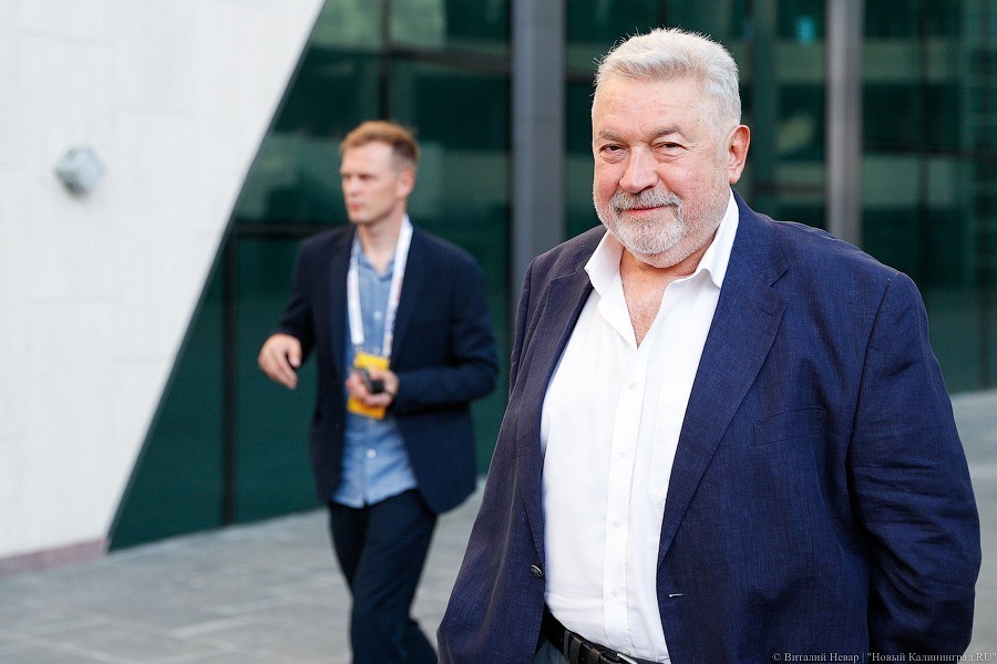 Rauschen girls: о чём шутили на «Голосящем КиВиНе» в Светлогорске (фото)