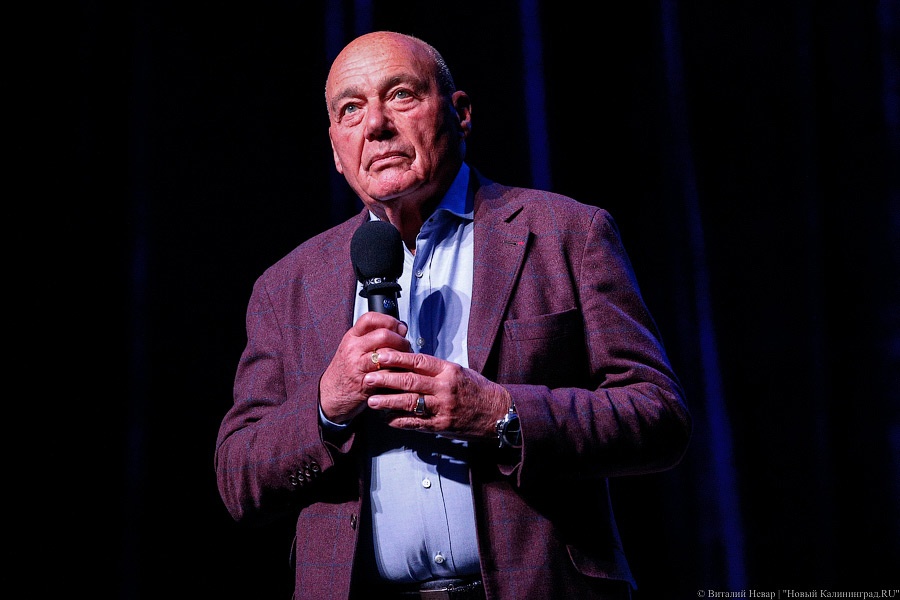 Не желая плевать в зеркало: зачем смотреть на Владимира Познера