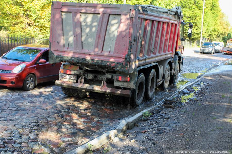 На брюхе по булыжнику: что происходит с проспектом Мира