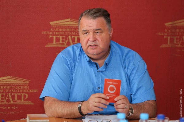 Драмтеатр снижает цены на июньский репертуар для местных и гостей