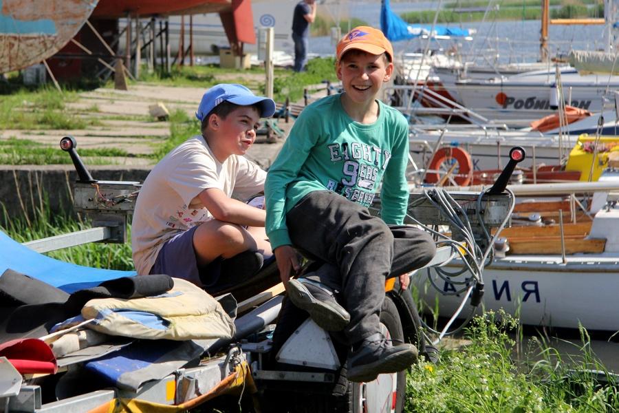«Внимание, старт!»: репортаж с открытия парусного сезона 