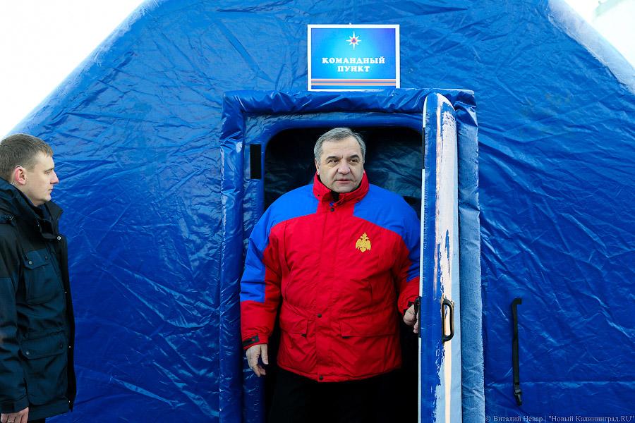 «Рожденные спасать»: глава МЧС России навестил Калининград