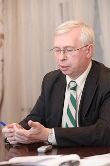 Глава минздрава Выговский просит отставки по семейным обстоятельствам