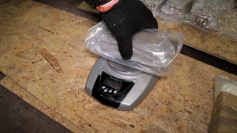 Калининградская полиция обнаружила в гараже более 15 килограммов наркотиков (фото)