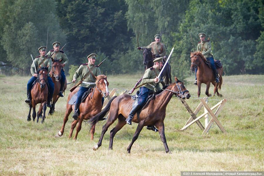 Казаки и броневики: реконструкция сражения Первой мировой войны под Гусевом