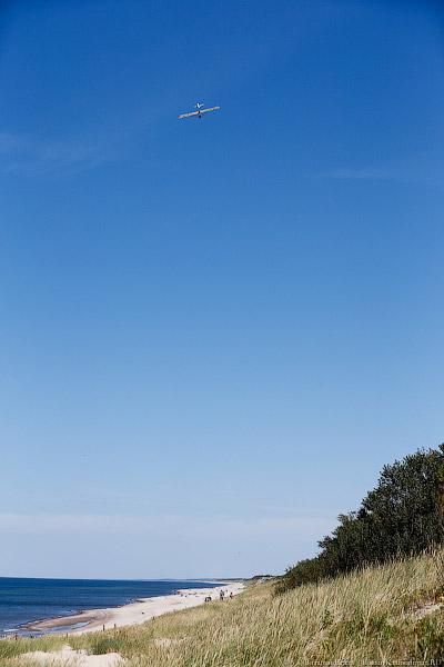 Мчатся самолёты ниже облаков: как прошёл День полётов на Куршской косе