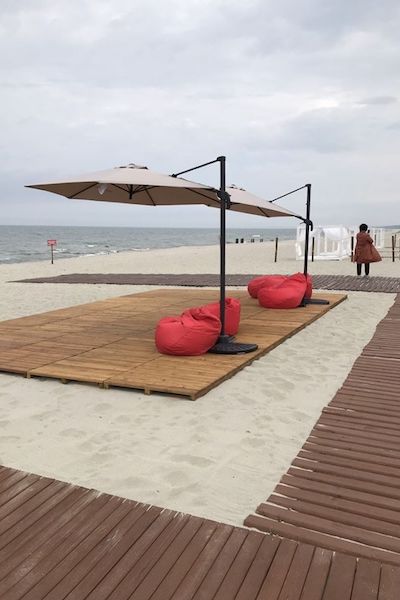 В Балтийске завершилось обустройство городского пляжа (фото)