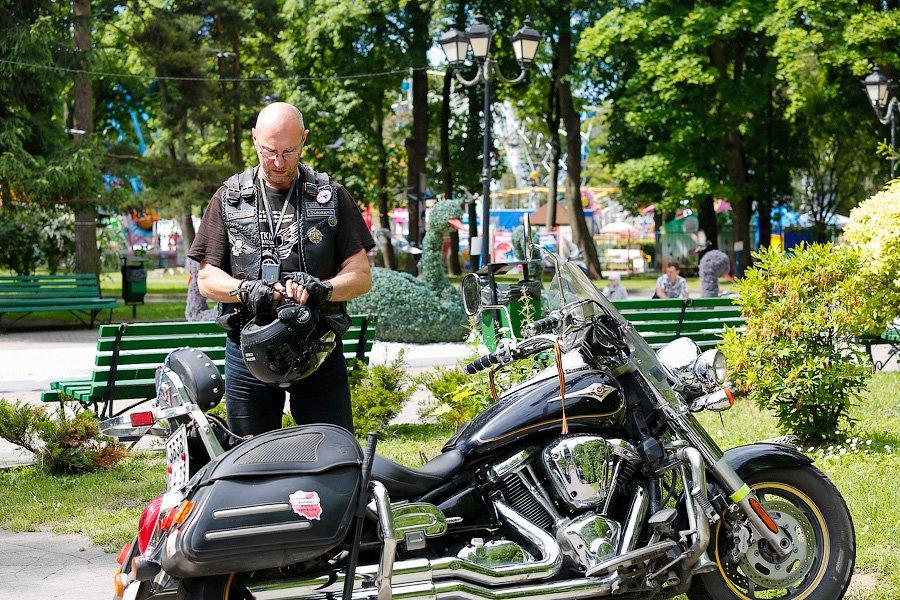 Мир, дружба, клумба: как мэрия Калининграда закругляла углы межнациональных отношений (фото)