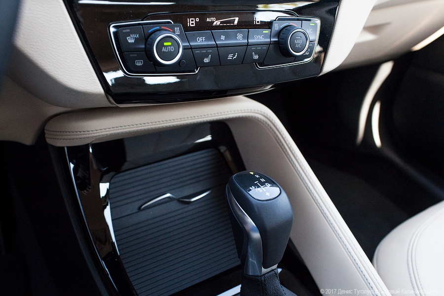 Время первых: тест-драйв компакт-кроссовера BMW X1