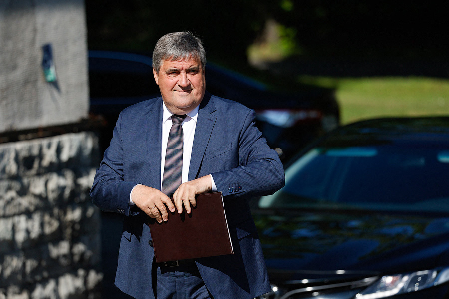 «Гранд-концерт» для солистов с оркестром: как отчитывались главы Калининграда (фото)