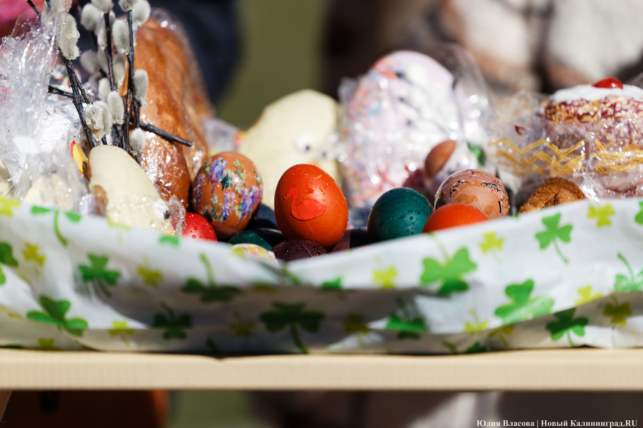 Великая суббота: в Кафедральном соборе освятили пасхальные угощения (фото)