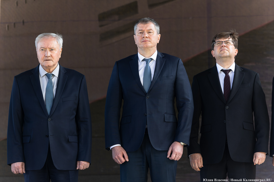 Флагман ВМФ России: в Калининграде спустили на воду большой десантный корабль (фото)