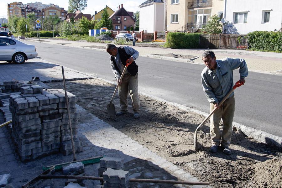 В ожидании конца пробок: ул. Островского открылась после ремонта раньше срока (фото)