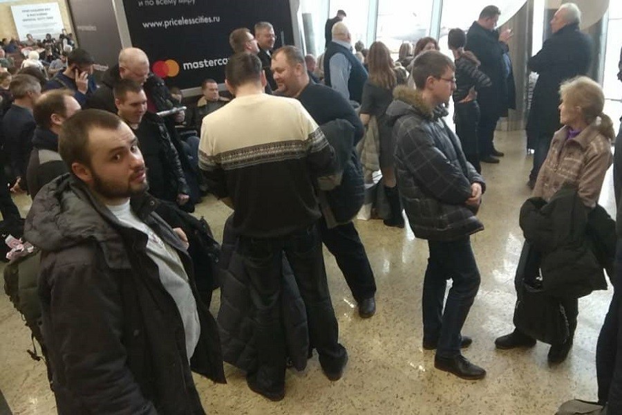 Застрявший в Москве из-за тумана калининградец сообщил о «бардаке» в Шереметьево