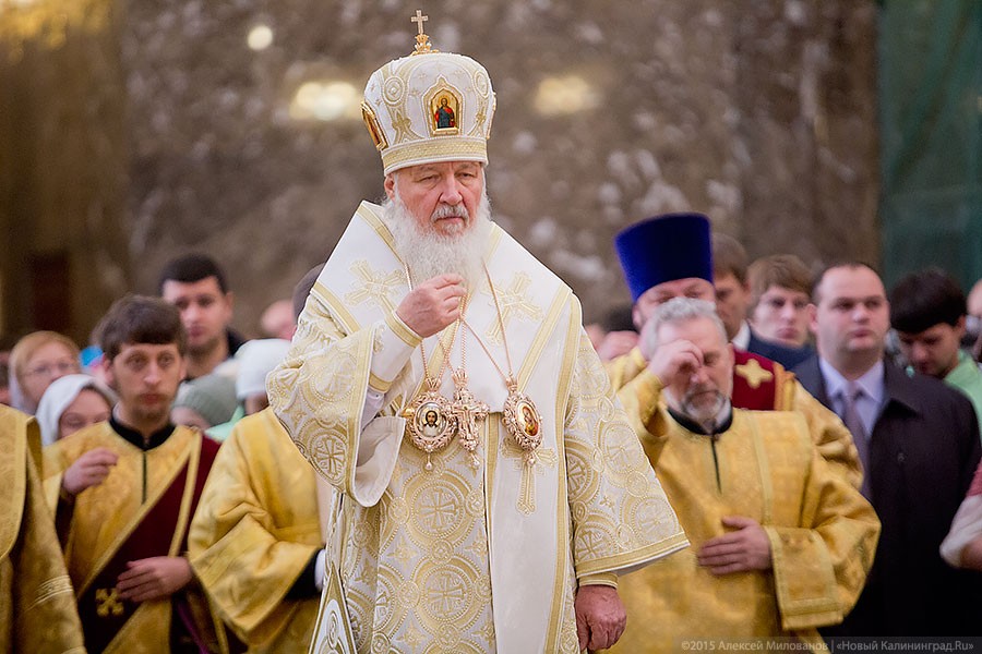 Патриарх Кирилл проводит воскресное богослужение в Калининграде (фото)