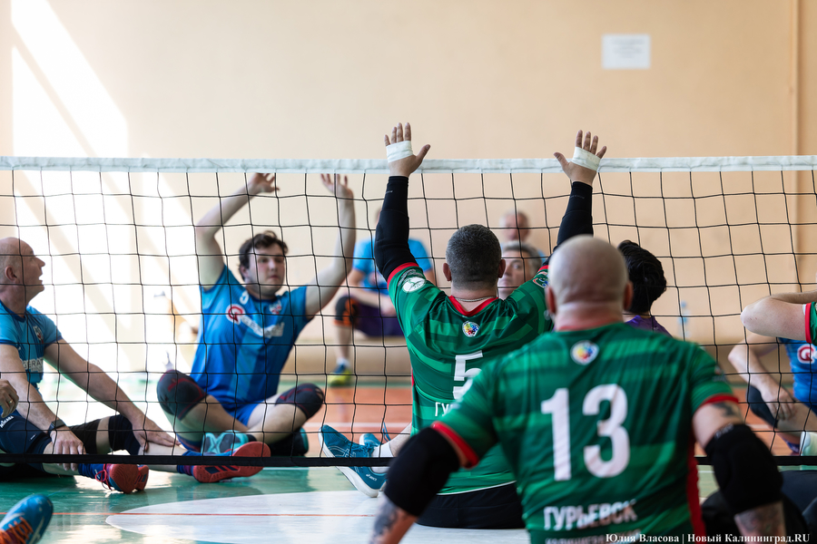 Нет ничего невозможного: в Гурьевске представили сборную области по волейболу сидя (фото)