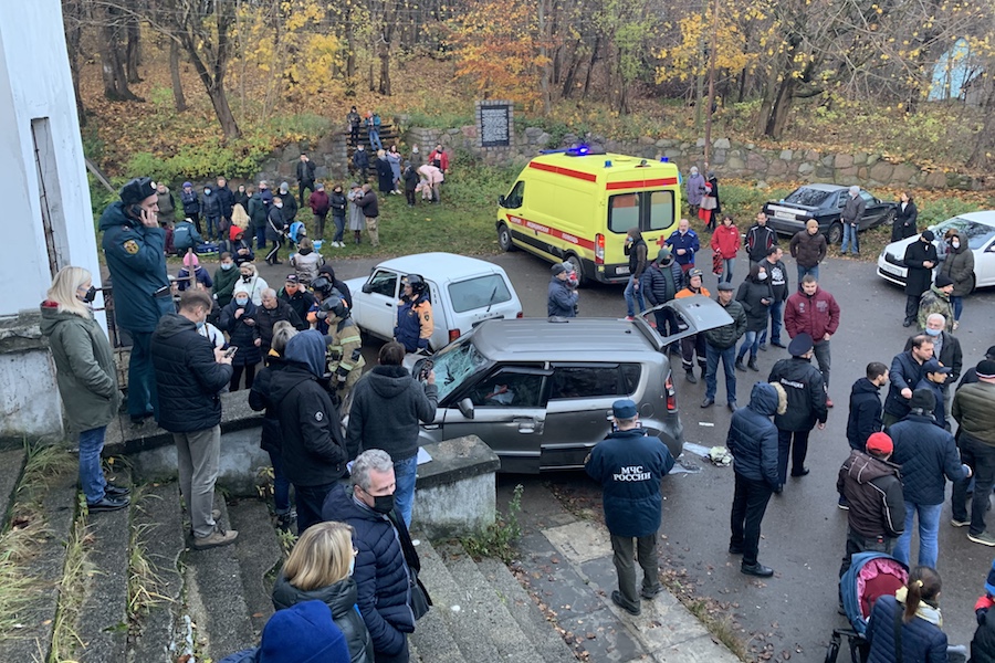 Следователи СК попросили передать им дело водителя, сбившего людей в Холмогоровке