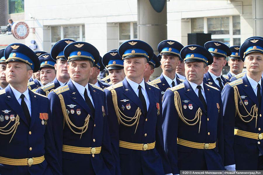 «68 лет памяти»: парад Победы-2013 