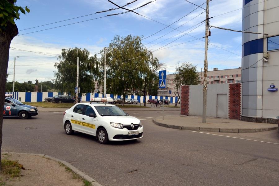 Как я теперь вожу: калининградцы привыкают к одностороннему Ленинскому