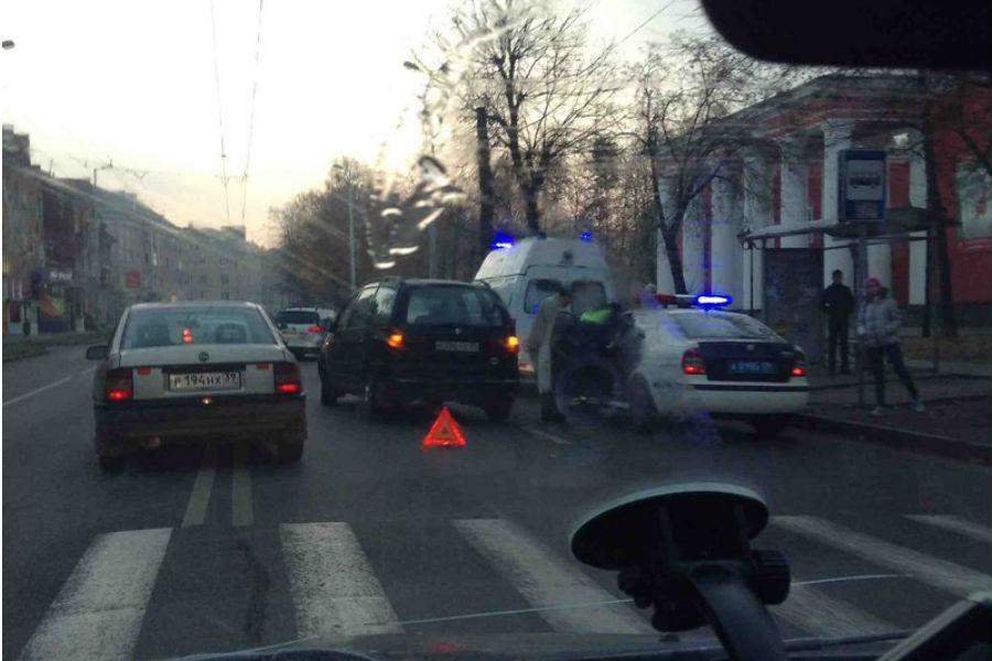 Очевидцы: на проспекте Мира иномарка сбила пешехода (фото)