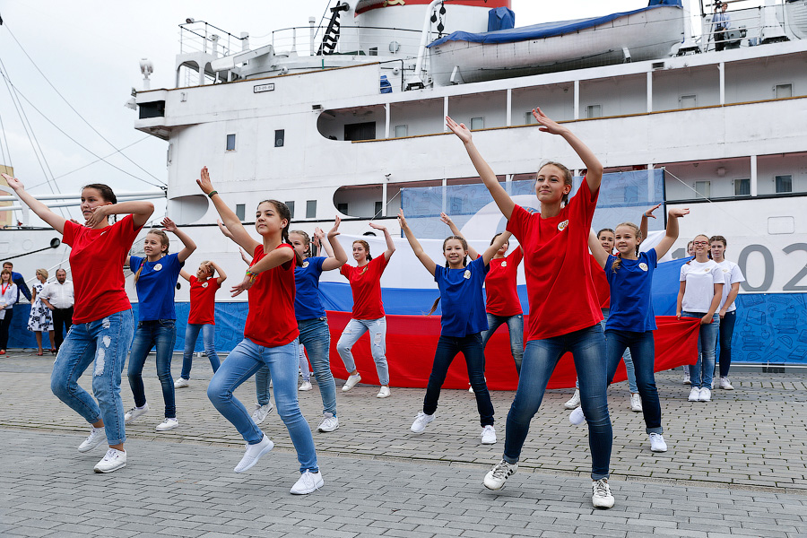 Ликуй, пионерия!: Российское движение школьников пришло в Калининград