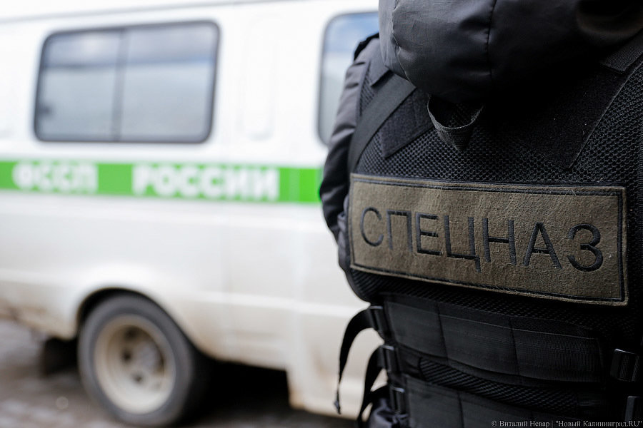 В калининграде алиментщик попытался отбиться от судебных приставов