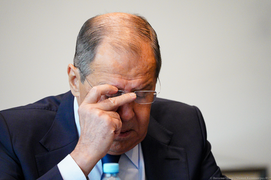 Россия разрывает дипломатические отношения с НАТО   
