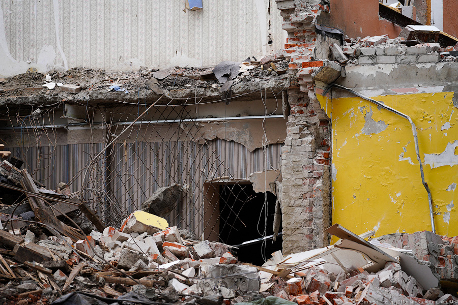 Разрушительный ремонт: в Зеленоградске сносят отель «Королева Луиза» (фото)