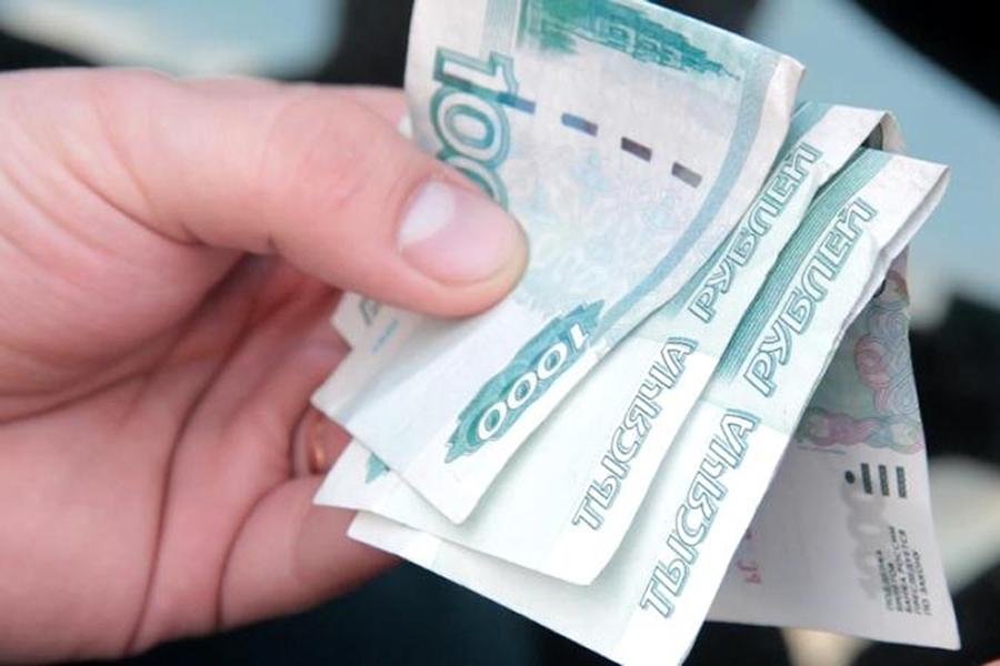 В ходе рейда против проституции полиция задержала 5 женщин и 3 мужчин (фото)
